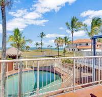 Driftwood on the Beach - ACT Tourism