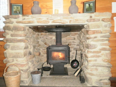 Duffy's Country Accommodation - ACT Tourism 3