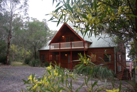Eagleview Resort - ACT Tourism 0