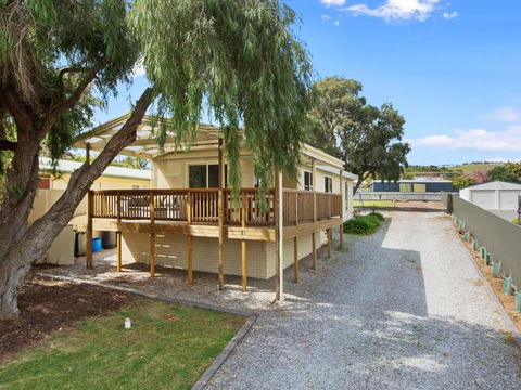 EdAn Beachhouse - 21 Laronde - ACT Tourism 2