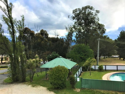 Eildon Lake Motel - ACT Tourism 0
