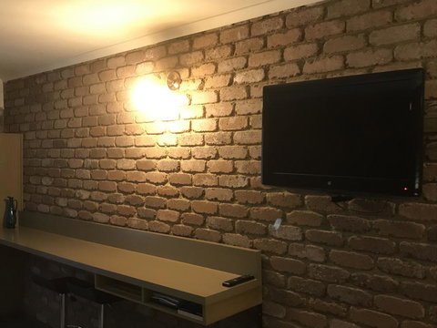 Eildon Lake Motel - ACT Tourism 1