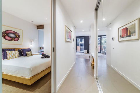 Elegant 1 Bed 1 Bath & Free Parking - ACT Tourism 0
