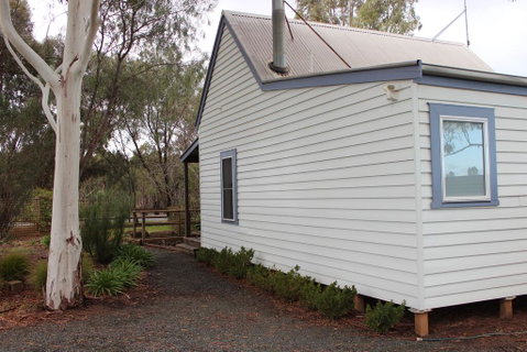 Elinike Guest Cottages - ACT Tourism 1