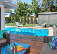 Emerald - coastal walk swimming pool pet friendly - ACT Tourism