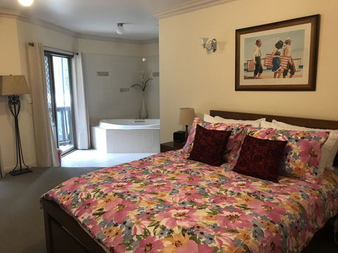 Emerald Creek Cottages - ACT Tourism 2