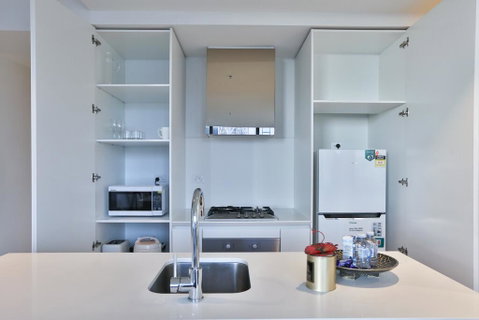 EQ TOWER Melbourne CBD APT - ACT Tourism 2