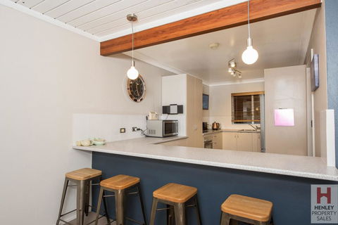 Erulisse-Spacious Townhouse With Magical Lake Views - ACT Tourism 2