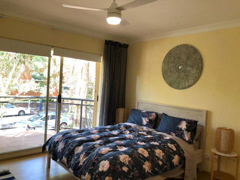 Escape To Strathfield For 8 Guests - ACT Tourism 1