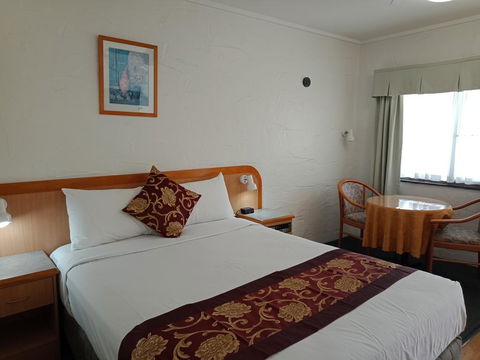 Espana Motel - ACT Tourism 1
