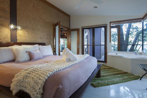 Eumarella Shores Noosa Lake Retreat - ACT Tourism 2