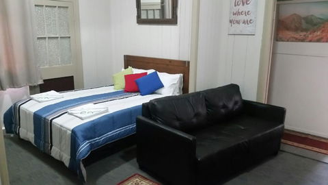 Exchange Hotel Toogoolawah - ACT Tourism 1