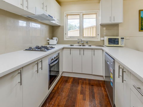 Exclusive Handy Holiday House - ACT Tourism 2