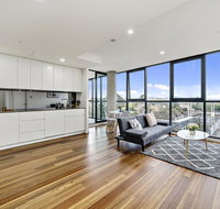 Executive City-centre Apartment with Parking - ACT Tourism