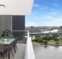 Executive Family 3 Bedroom Suite - Brisbane CBD - Views - Pool - WIFI - Free parking - ACT Tourism