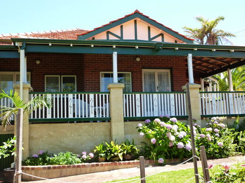 Exley House B&B - ACT Tourism 0