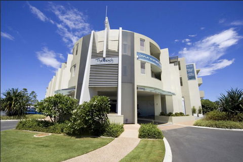 EXTRA LARGE 2 Bed Apartment - 3 Pools And Spa - Mountain View - BEACHFRONT LOCATION CABARITA BEACH - ACT Tourism 1