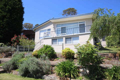 Fairways Close - ACT Tourism 1