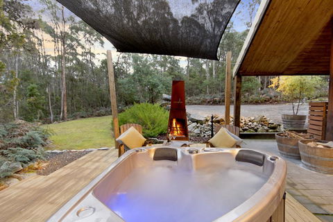 Falls River Luxury Accommodation - ACT Tourism 2