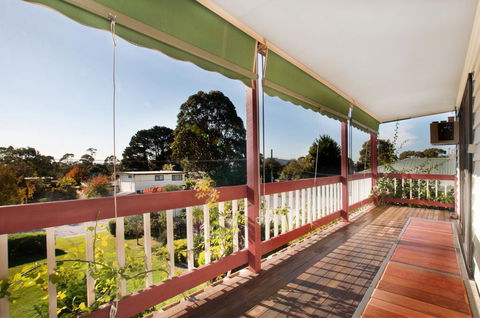 FAMILY GETAWAY - DROMANA - ACT Tourism 0