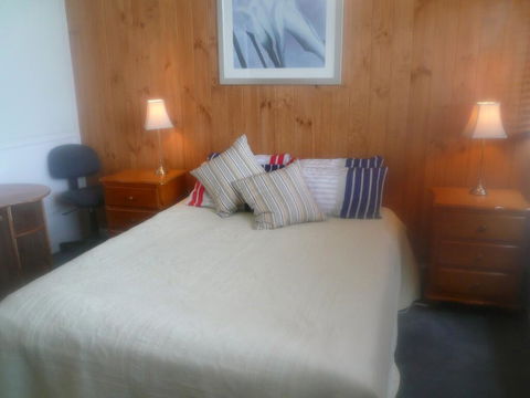 Family Room - ACT Tourism 1