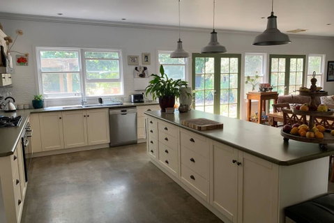 Farm House At The Gateway To The King Valley - ACT Tourism 3