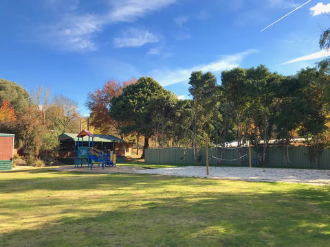 Feathertop Chalet - ACT Tourism 3