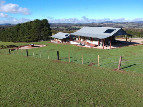 Fellcroft Farmstay - ACT Tourism 0