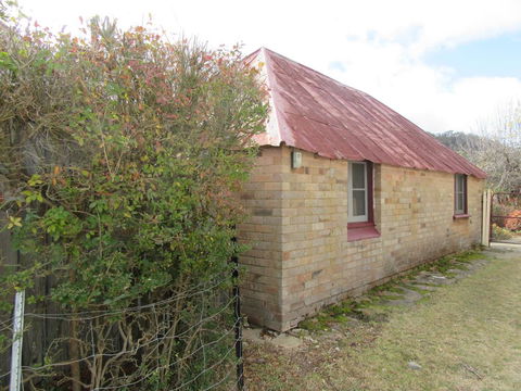 Fernbrook Cottage - ACT Tourism 3