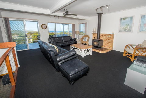 Fingal Bay Beach House, 32 Lentara Street - ACT Tourism 0
