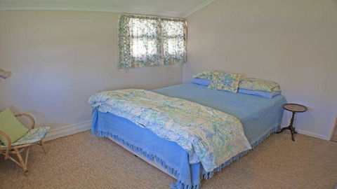 Fingal Beach Beach Shack - ACT Tourism 1
