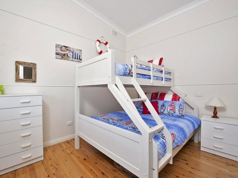 Fingal Beach Shack @ Fingal Bay - ACT Tourism 2