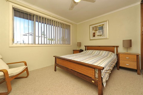 Fingal Court Unit 3 - Fingal Bay - ACT Tourism 3