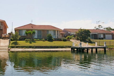 Fisherman's Delight Waterfront - ACT Tourism 2