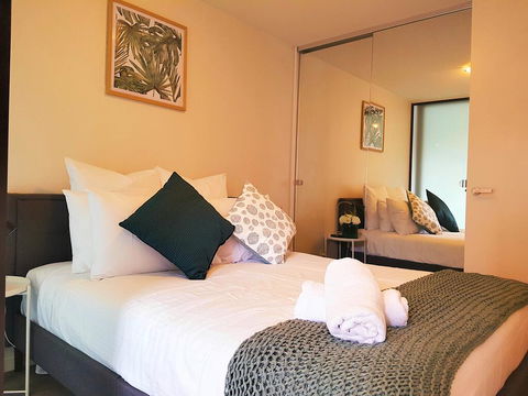 FITZROY FANTASTIC 1BR APT With FREE WINE, NETFLIX, WIFI, Close To TRAMS, COLES - ACT Tourism 1