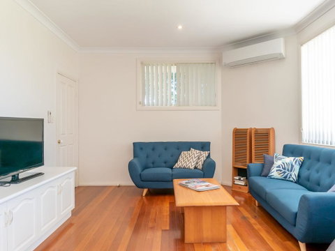 Five On Elizabeth - ACT Tourism 2
