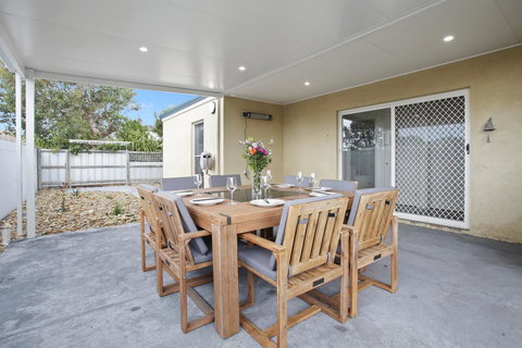 Flip Flop Retreat - ACT Tourism 3