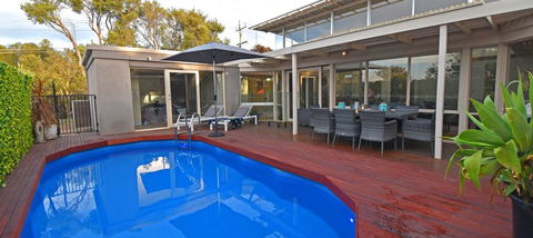 FLORENCE HOUSE Sundrenched Luxury With Pool & Deck - ACT Tourism 0