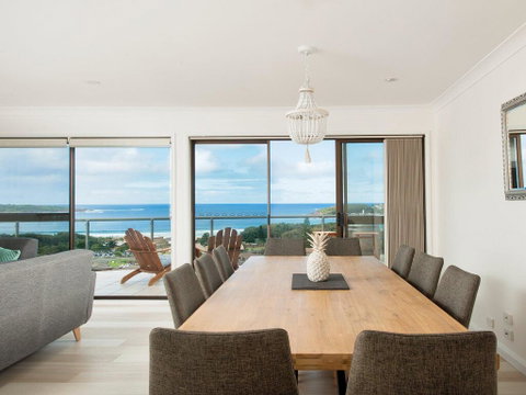 Forever Fingal At Fingal Bay - ACT Tourism 2