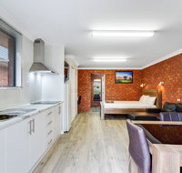 Fossicker Caravan Park - ACT Tourism