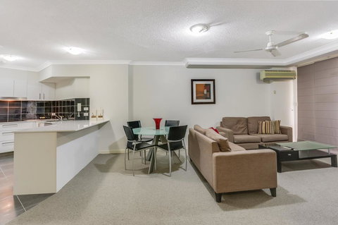 Founda Gardens Apartments - ACT Tourism 0
