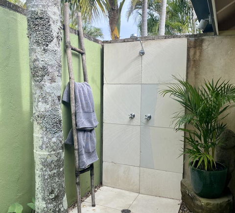 Four Winds Luxury Villas Byron Bay - ACT Tourism 1