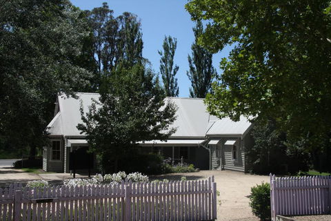 Foxglove Gardens - ACT Tourism 1