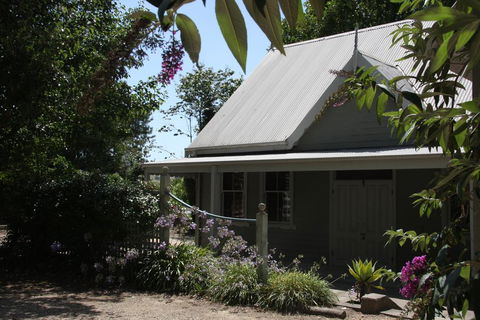 Foxglove Gardens - ACT Tourism 2