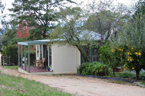 Friends In Harcourt North - ACT Tourism 1