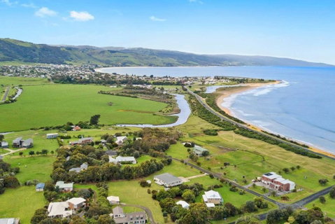 GALBRAITH BEACH STUDIO 1 - ACT Tourism 3