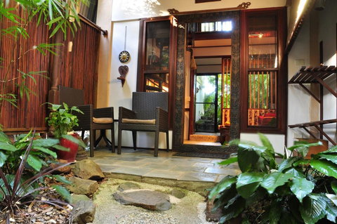 Garden Burees - ACT Tourism 1