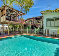 Gecko's Rest - Rainbow Shores Executive Beach House Pet Friendly Pool Wi-fi - ACT Tourism