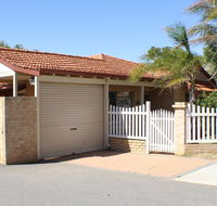 Geraldton Luxury Retreat 2 - ACT Tourism