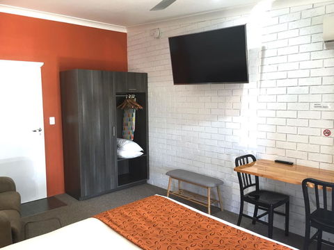 Gin Gin Village Motor Inn Motel - ACT Tourism 2